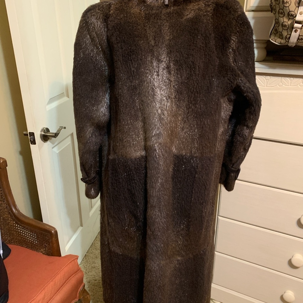 Luxurious Dark Brown nutria genuine Fur long Coat - Picture 6 of 6